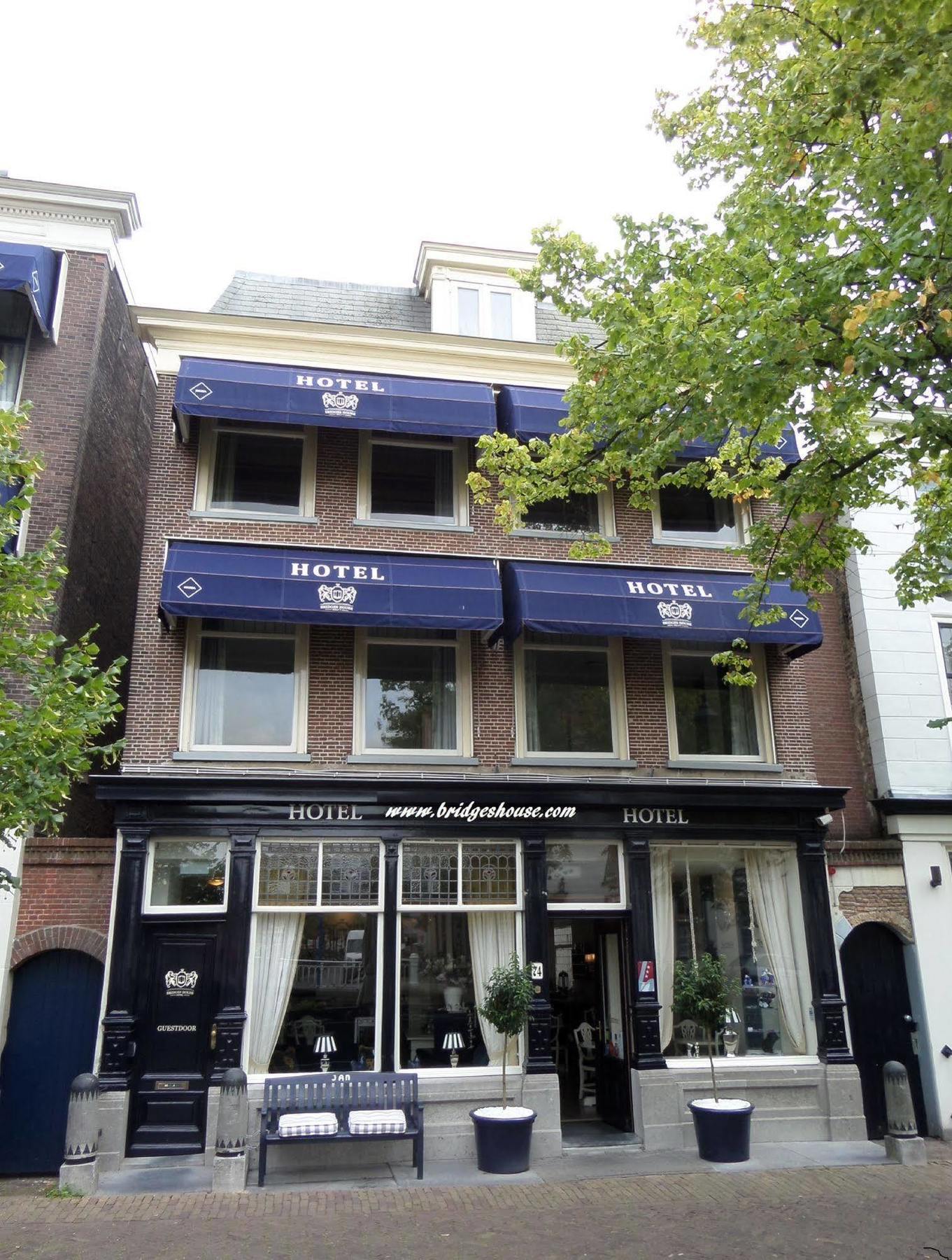 Hotel Bridges House Delft Exterior photo