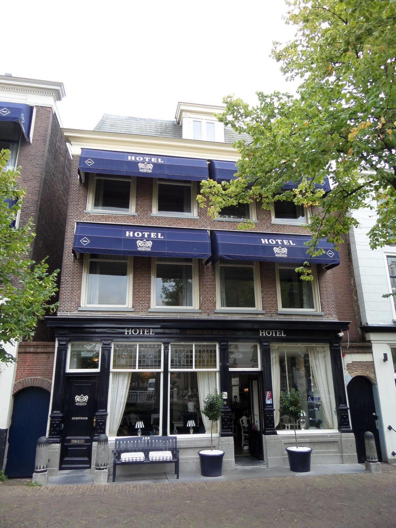 Hotel Bridges House Delft Exterior photo